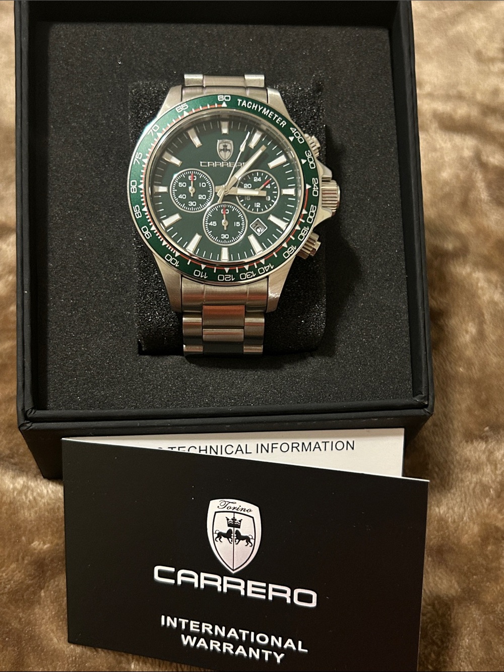 Torino Carrero CS866GNRD Men’s Green Chronograph Watch